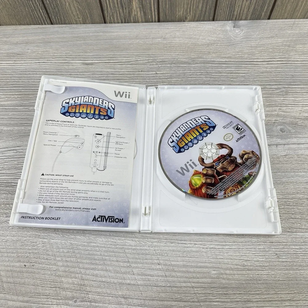 Skylanders Giants (Nintendo Wii, 2012) Tested Working